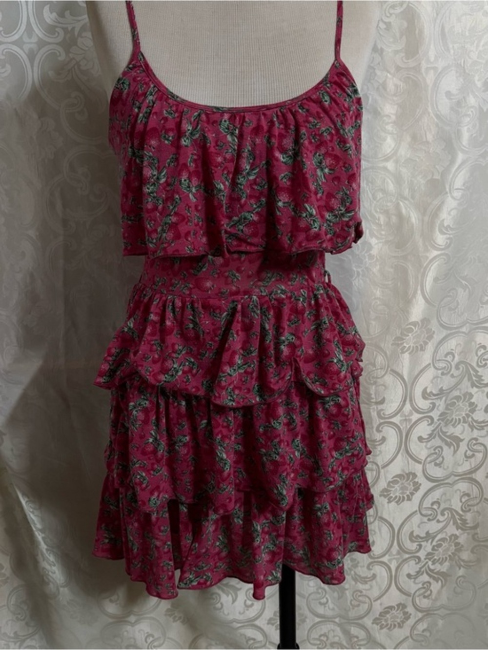 Floral print tiered (layered midi dress size s